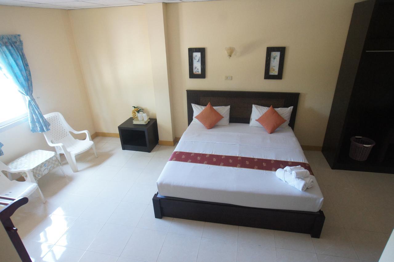 R.T. Hotel Khao Lak Exterior foto