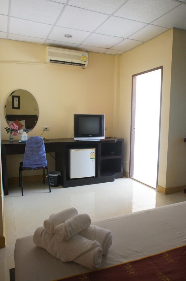R.T. Hotel Khao Lak Exterior foto